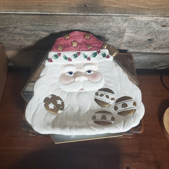 World Bazaar Inc Vintage 3D Santa Serving Plate - Picture 9 of 9